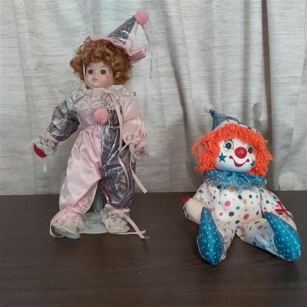 VINTAGE CLOWN LOT- DOLLS AND MUSIC BOXES