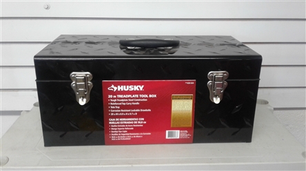 HUSKY 20IN TREAD PLATE TOOL BOX