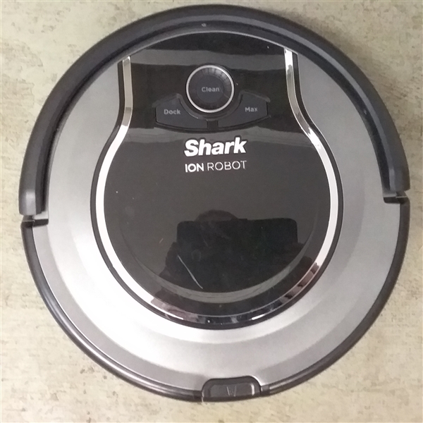 SHARK ION ROBOTIC VACUUM CLEANER 