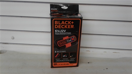 BLACK & DECKER 6V & 12VERY BATTERY MAINTAINER/CHARGER