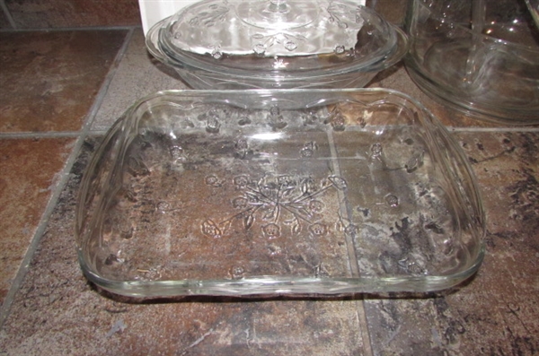 GLASS BAKING DISHES, CASSEROLES, PITCHER & SERVING BOWL