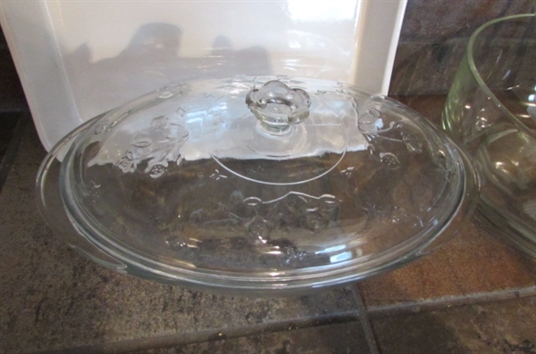 GLASS BAKING DISHES, CASSEROLES, PITCHER & SERVING BOWL