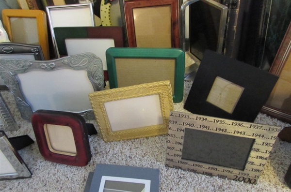 LARGE COLLECTION OF VERY NICE PICTURE FRAMES