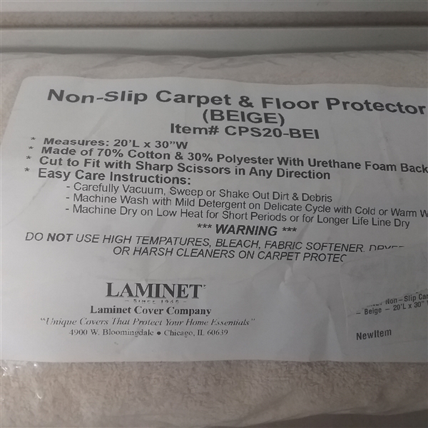 NON-SLIP CARPET AND FLOOR PROTECTOR 20' X 30