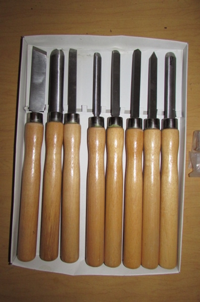 WOOD TURNING TOOLS AND CHISELS