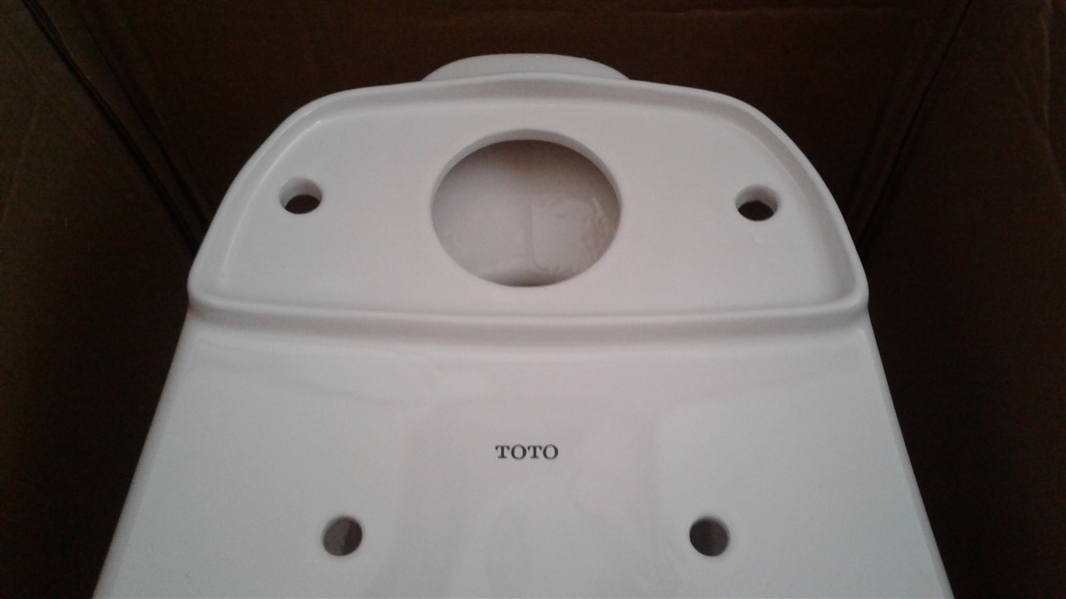 TOTO ELONGATED TOILET BOWL - BASE ONLY