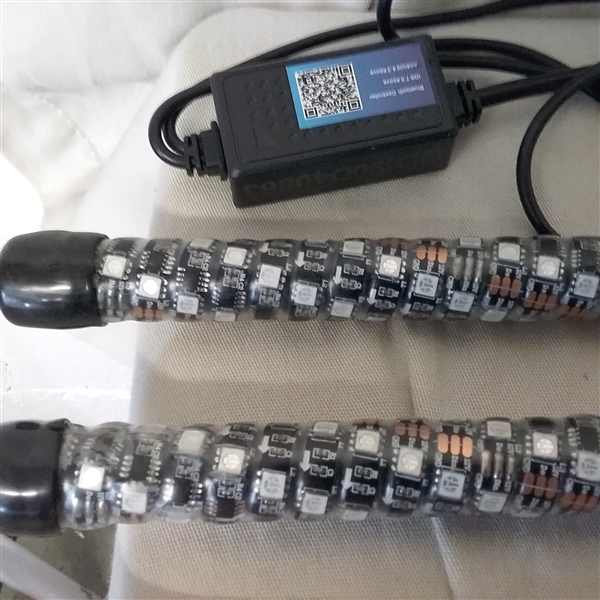 2 LED LIGHTED WHIPS FOR OFFROAD *USED*