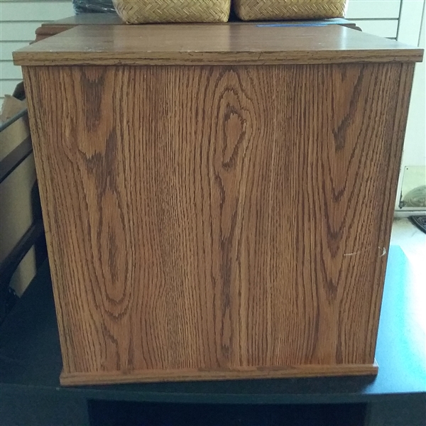 SMALL WOOD CABINET