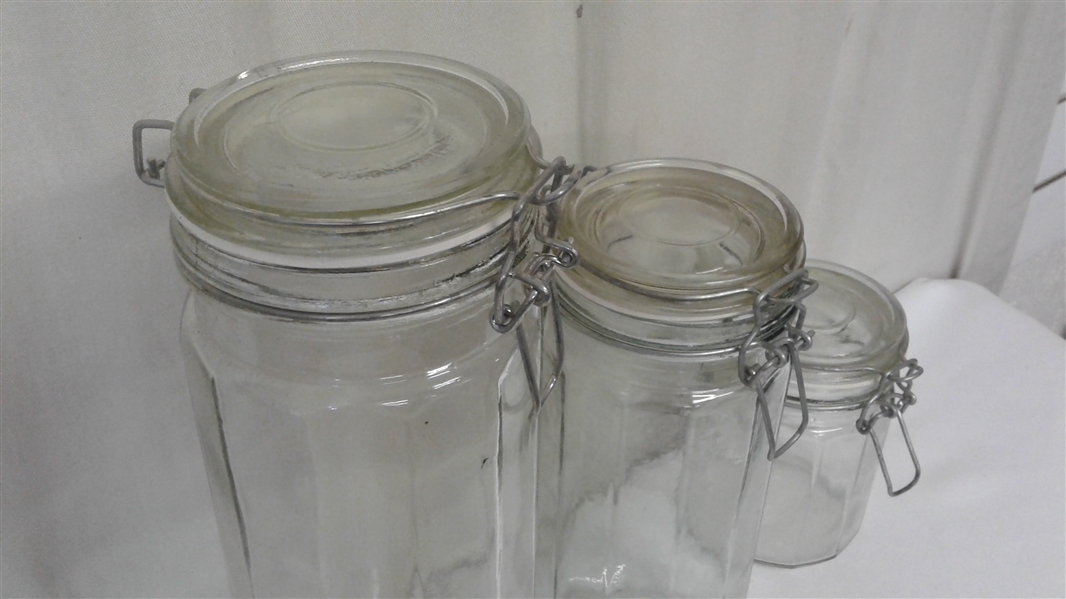 SET OF 3 GLASS CANNISTERS