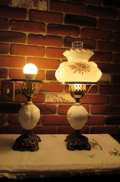 VINTAGE ELECTRIC HURRICANE LAMPS