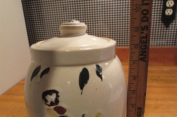 VINTAGE 1940's EARLY MCCOY POTTERY PAINTED DUTCH BOY COOKIE JAR