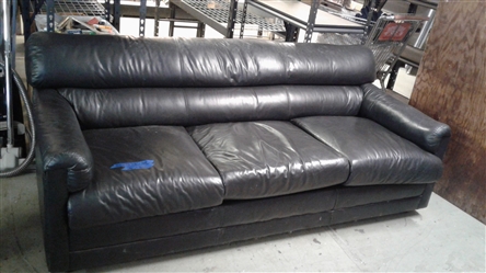 THE LEATHER FACTORY VINTAGE LEATHER COUCH