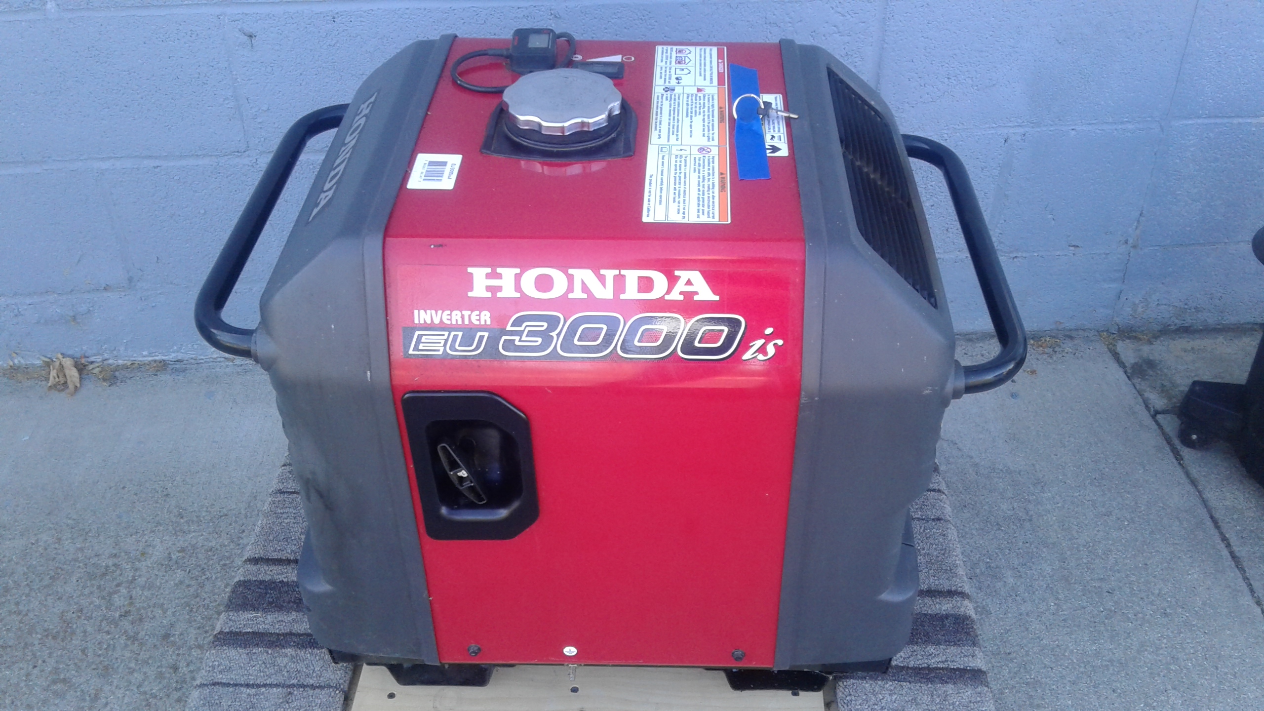 Lot Detail - HONDA EU3000IS INVERTER GENERATOR Rv Generator Box For Honda Eu3000