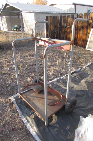 OXY-ACETYLENE TANK CART *LOCATED AT ESTATE*