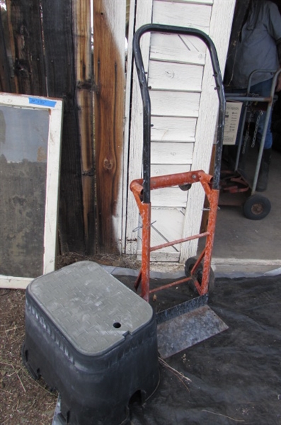 CONVERTIBLE HAND TRUCK/CART AND WATER BOX COVER *LOCATED AT ESTATE*