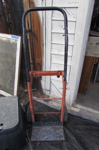 CONVERTIBLE HAND TRUCK/CART AND WATER BOX COVER *LOCATED AT ESTATE*