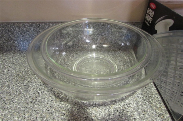 SALAD SPINNERS, PYREX BOWLS & PAN & MORE
