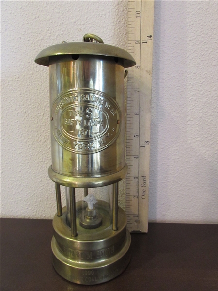AUTHENTIC SAILING WEAR SAFETY LAMP
