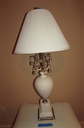 TABLE LAMP WITH CRYSTALS