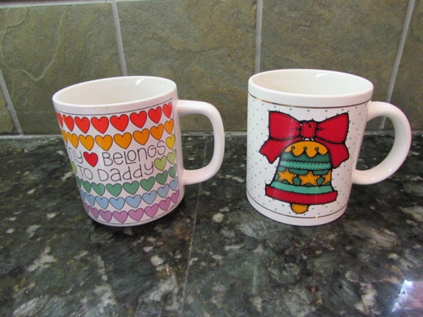 COFFEE MAKER AND CUPS