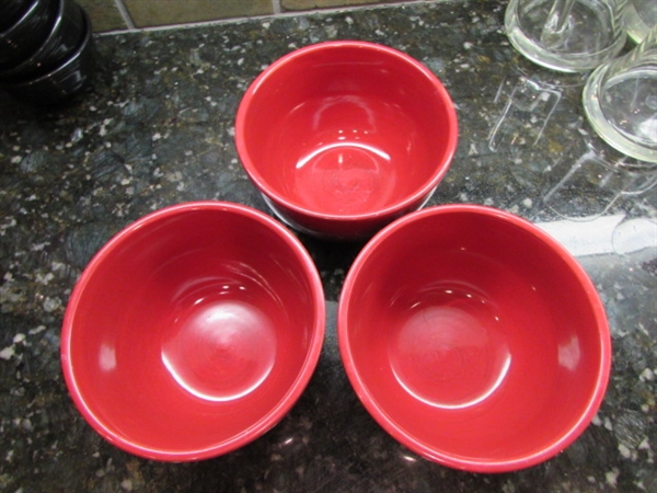 RED AND BLACK STONEWARE BOWL SETS