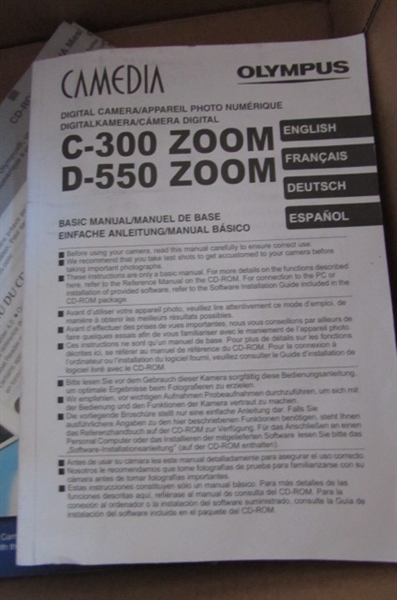 OLYMPUS D-550 DIGITAL CAMERA & MINOLTA 35mm FILM CAMERA