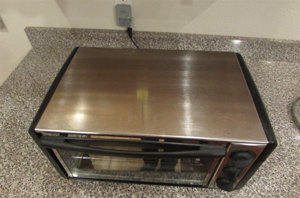 GE STAINLESS STEEL TOASTER OVEN/BROILER