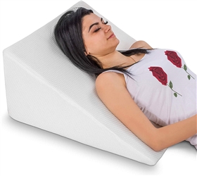 WEDGE PILLOW