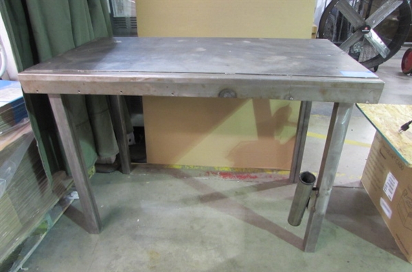 SMALL STEEL TABLE