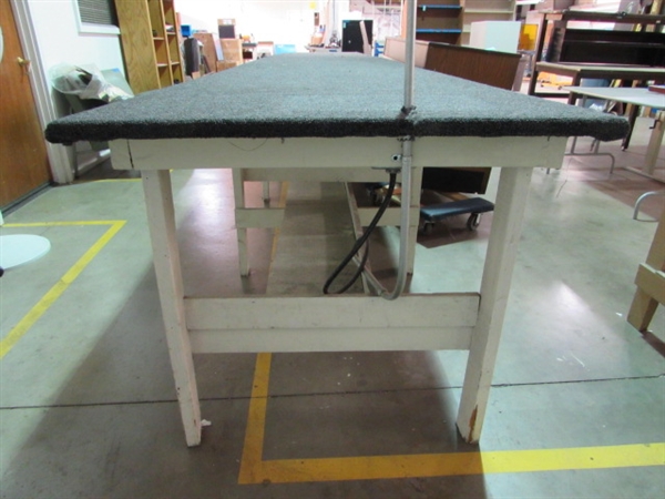 20' CARPETED WORKBENCH/TABLE WITH LOWER SHELF