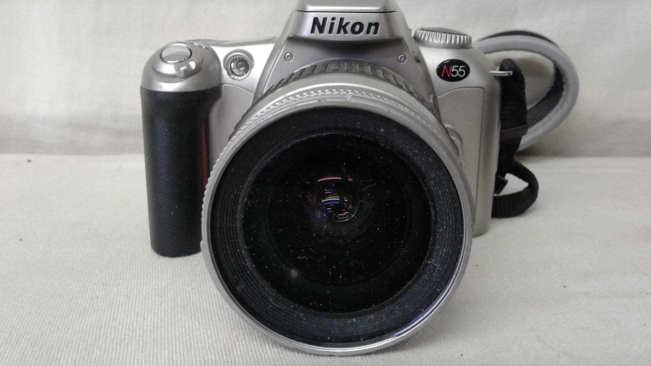 Lot Detail - NIKON N55 CAMERA AND ACCESSORIES