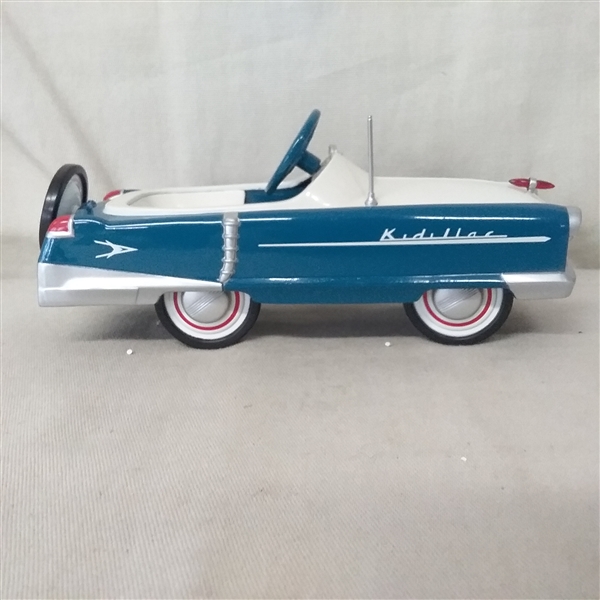 VINTAGE HALLMARK KIDDIE CAR CLASSIC 1959 GARTON DELUXE KIDILLAC