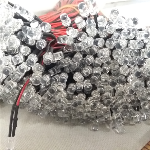 LED LIGHTS WITH 26 AWG WIRE - CLEAR