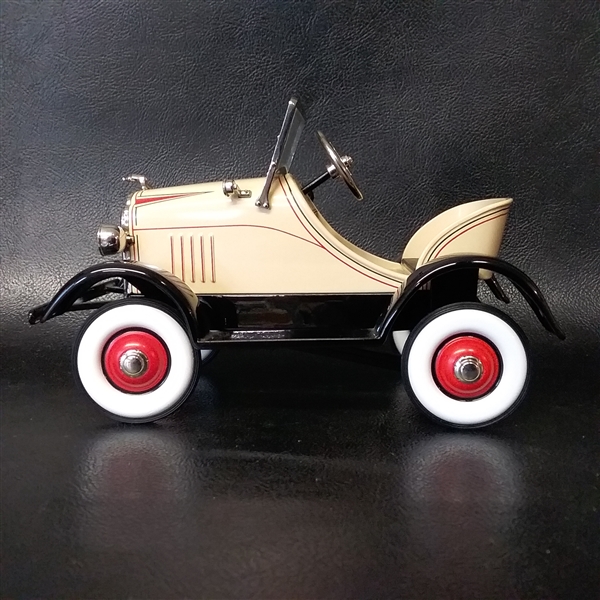 Vintage Hallmark Kiddie Car Classic 1929 Steelcraft by Murray Roadster Limited Edition