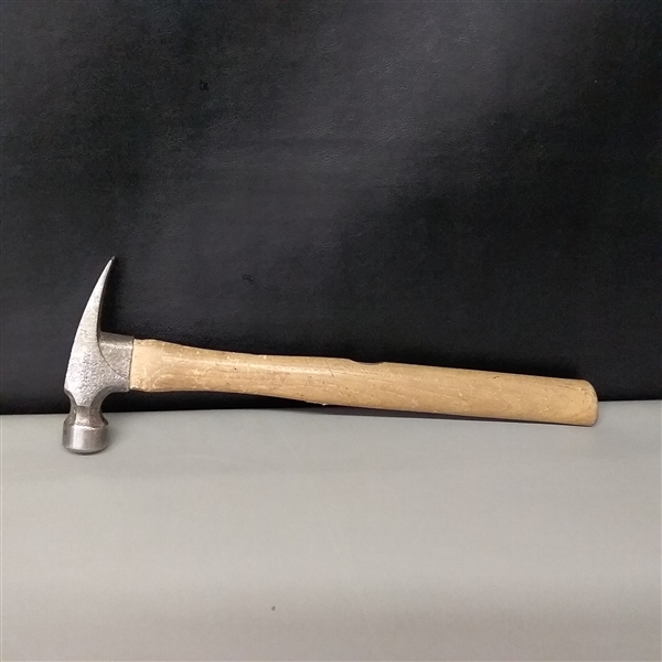 Husky 21 oz. Straight Claw Hammer