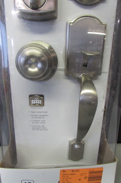 DEFIANT CASTLE SATIN NICKEL ELECTRONIC DOOR HANDLESET WITH HARTFORD KNOB