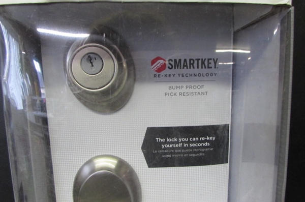 Kwikset Dakota Satin Nickel Single Cylinder Door Handleset with Polo Door Knob Featuring SmartKey Security Close