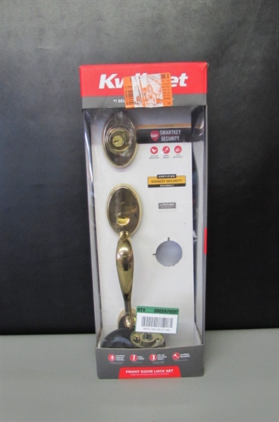 Kwikset Chelsea Lifetime Polished Brass Single Cylinder Door Handleset with Juno Door Knob Featuring SmartKey Security