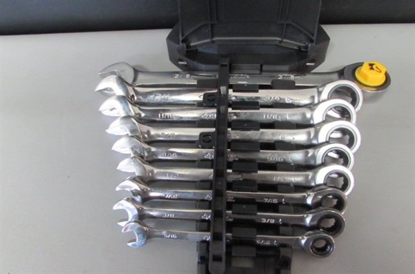 Husky SAE Ratcheting Combination Wrench Set (9-Piece) *Missing 1-Piece*