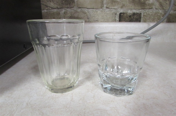 ASSORTED DRINKING GLASSES & VINTAGE SNACK SETS