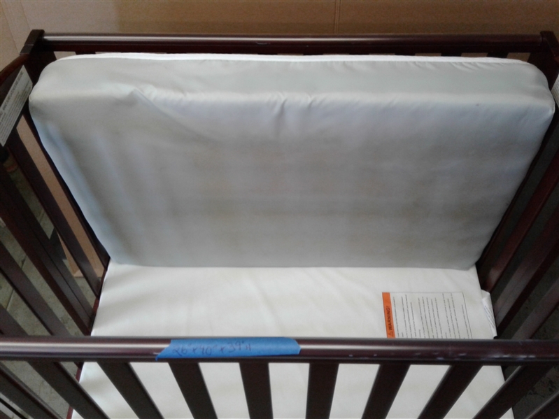 Portable Crib, Mattress, and Sheets