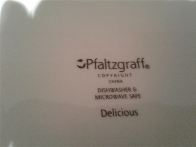 Pfaltzgraff Delicious Dining Set 30 Pc