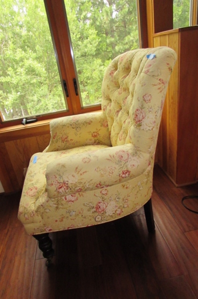 Vintage Floral Yellow Accent Chair W/Diamond Tufted Back