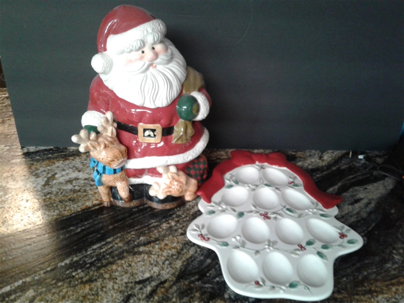Pfaltzgraff Egg Tray & Santa Cookie Jar