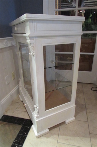 Antique Painted White Curio Cabinet with Glass Door and Shelves