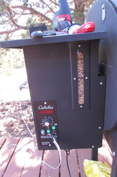 CABELA'S PELLET GRILL WITH ACCESSORIES & PELLETS
