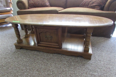 WOOD OVAL TOP COFFEE TABLE *MATCHES LOT #33
