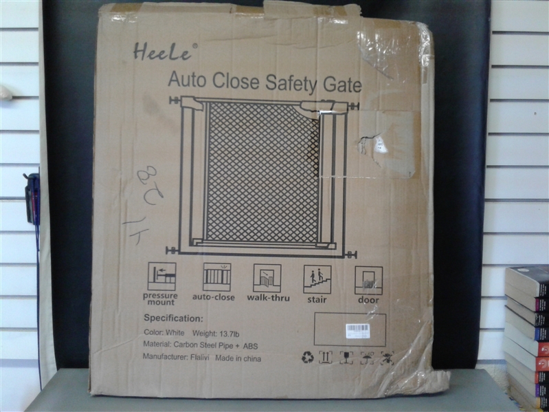 Heele Auto Close Safety Gate
