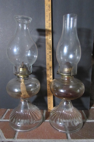 PAIR OF VINTAGE HURRICANE OIL LAMPS
