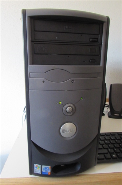 DELL COMPUTER WITH MONITOR, KEYBOARD, MOUSE & SPEAKERS - WINDOWS XP